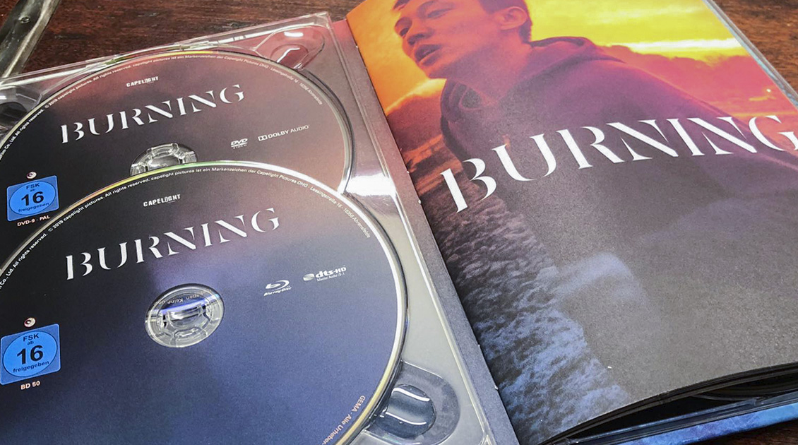 Burning Mediabook innen mit eingelegten Discs